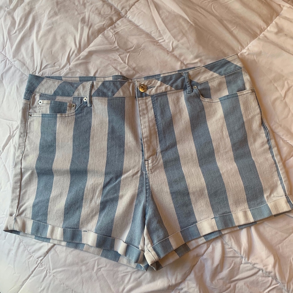 Forever 21 Plus High Waisted Shorts